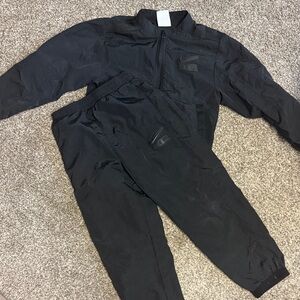 Nike Air Wind Track Suit - Size 6 Boys Black